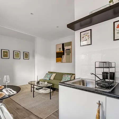 Lovely Kensington Apartments London Room photo