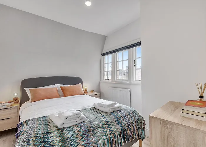 Lovely Kensington Apartments